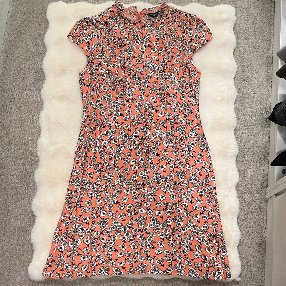 NWOT Dorothy Perkins Coral Daisy Dress 100% Viscose